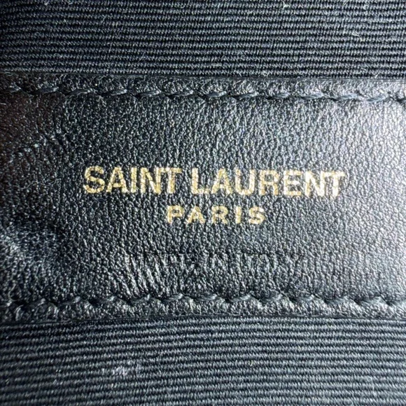 Saint Laurent Black Leather Detail - Picture 2 of 14